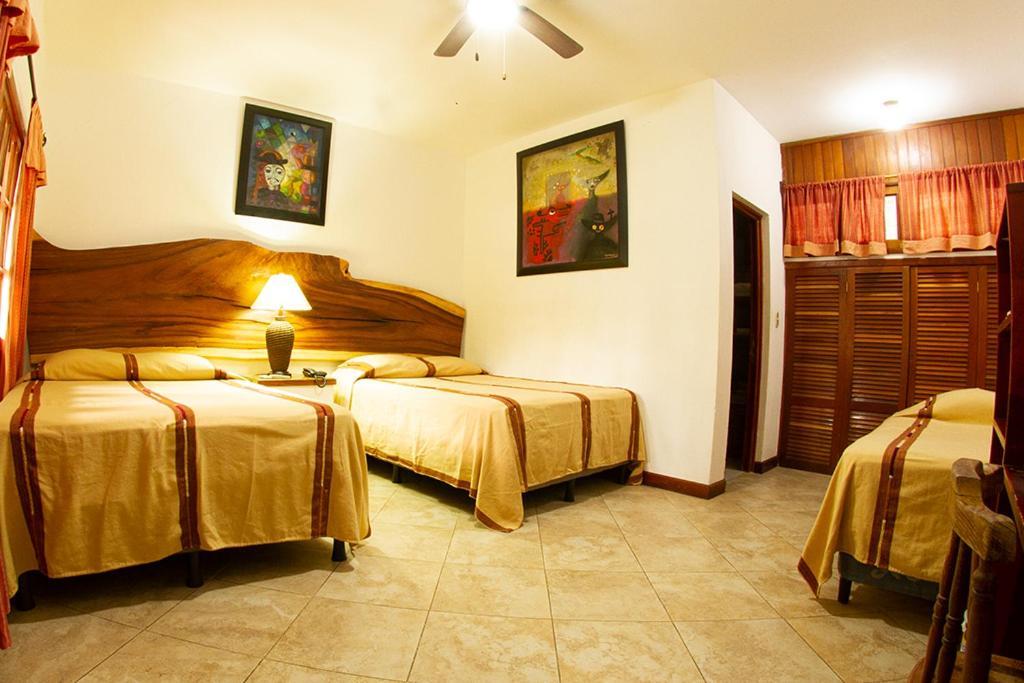 Hotel Dos Mundos Panajachel Exterior photo